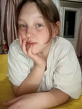 Aria  Dark online show from 10/25/25, 08:25