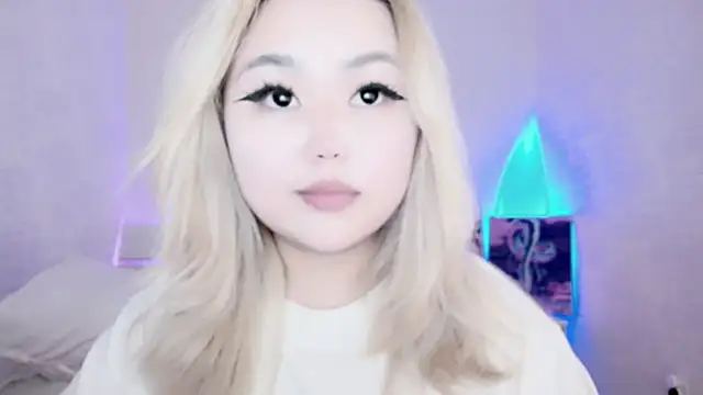 amelia sunlight online show from 12/13/24, 03:27