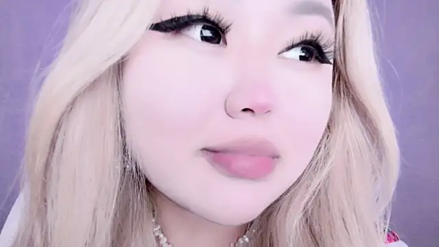 amelia sunlight online show from 12/17/24, 03:39