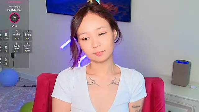 Snapshot of as_eva chatting on 10/04/25, 05:05 as eva online show from 10/04/25, 05:05