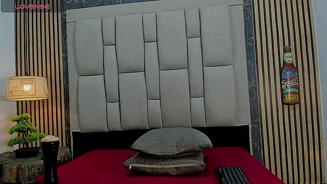 Snapshot of chimi88 chatting on 02/28/25, 11:14 chimi88 online show from 02/28/25, 11:14