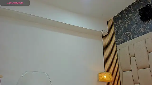 Snapshot of chimi88 chatting on 03/12/25, 11:53 chimi88 online show from 03/12/25, 11:53