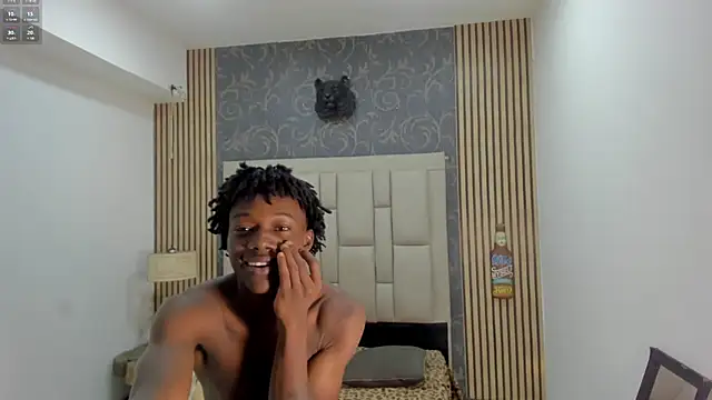 Snapshot of chimi88 chatting on 10/15/25, 11:32 chimi88 online show from 10/15/25, 11:32