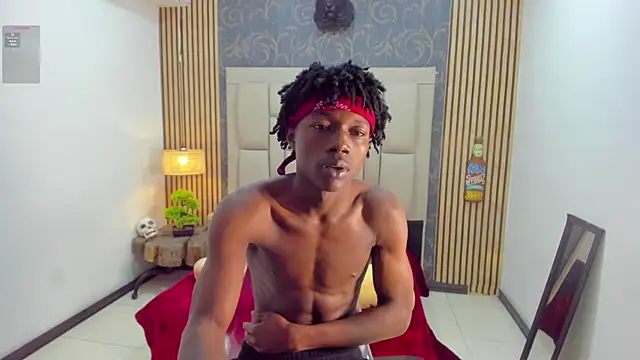 Snapshot of chimi88 chatting on 10/30/25, 12:39 chimi88 online show from 10/30/25, 12:39