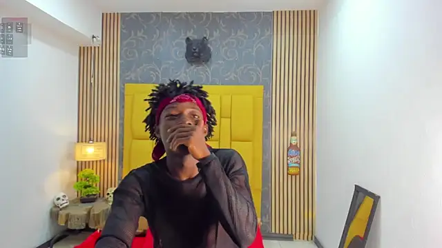 Snapshot of chimi88 chatting on 11/05/25, 12:27 chimi88 online show from 11/05/25, 12:27