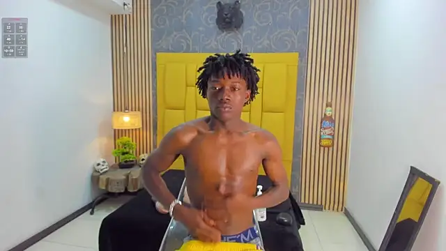 Snapshot of chimi88 chatting on 11/07/25, 11:32 chimi88 online show from 11/07/25, 11:32