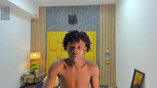 Snapshot of chimi88 chatting on 12/02/25, 01:05 chimi88 online show from 12/02/25, 01:05