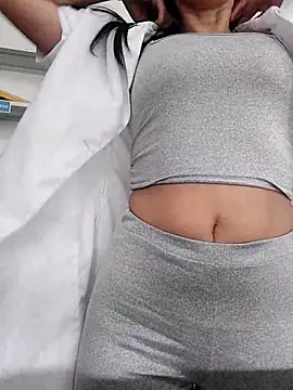 Megan jennerr online show from 03/10/25, 06:34