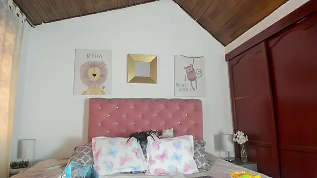 CelessteRedds online show from 10/14/25, 11:44