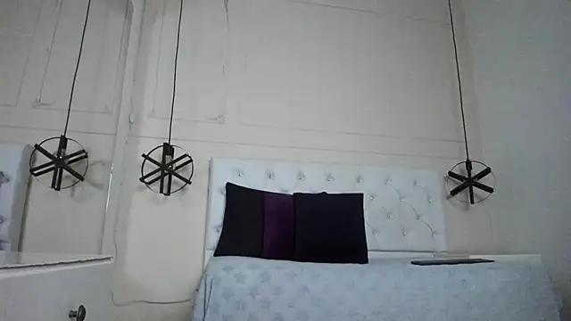 Snapshot of Slut_Milf_ chatting on 02/15/25, 06:55 Slut Milf  online show from 02/15/25, 06:55