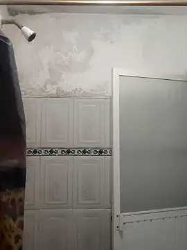 Snapshot of Slut_Milf_ chatting on 09/18/25, 05:26 Slut Milf  online show from 09/18/25, 05:26