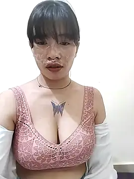 Snapshot of Cool__girl chatting on 01/11/25, 09:04 Cool girl online show from 01/11/25, 09:04