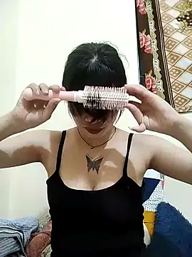 Snapshot of Cool__girl chatting on 02/10/25, 07:38 Cool girl online show from 02/10/25, 07:38