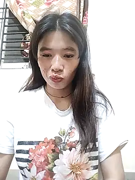 Snapshot of Cool__girl chatting on 03/13/25, 06:12 Cool girl online show from 03/13/25, 06:12