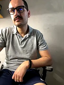 Snapshot of Superdad chatting on 10/03/25, 11:51 Superdad online show from 10/03/25, 11:51