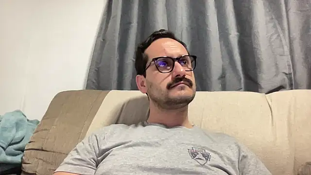 Snapshot of Superdad chatting on 02/08/26, 10:02 Superdad online show from 02/08/26, 10:02