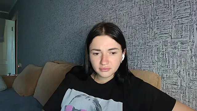 Liana diva online show from 07/20/26, 11:45
