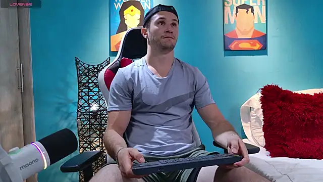 AxelFairchaild online show from 02/08/25, 03:21