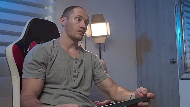 AxelFairchaild online show from 05/02/26, 01:38