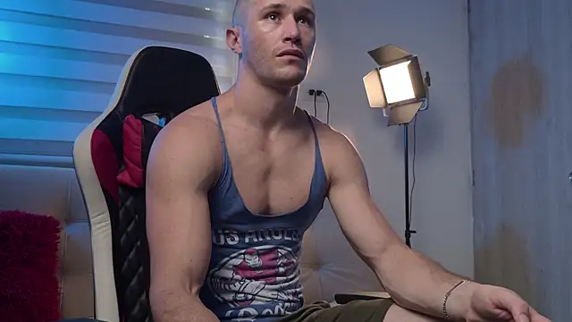 AxelFairchaild online show from 05/12/26, 01:19