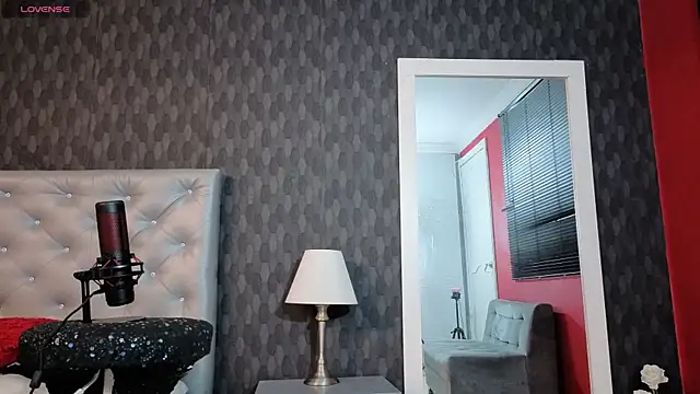 Cristopher23  online show from 09/15/25, 08:20