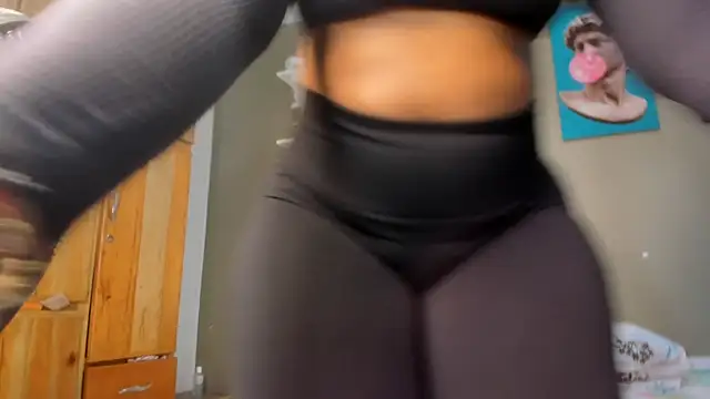 Lilybaudinx96 online show from 12/02/24, 04:42