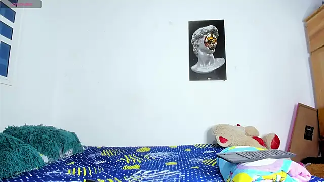 Lilybaudinx96 online show from 11/20/25, 04:12