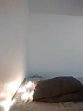 Snapshot of momopretinha chatting on 10/17/25, 09:17 momopretinha online show from 10/17/25, 09:17