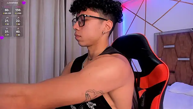 Snapshot of AkazaBoy_ chatting on 01/16/25, 03:56 AkazaBoy  online show from 01/16/25, 03:56