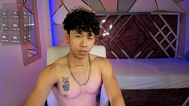 Snapshot of AkazaBoy_ chatting on 02/05/25, 04:27 AkazaBoy  online show from 02/05/25, 04:27