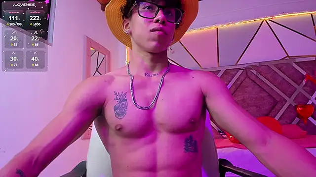 Snapshot of AkazaBoy_ chatting on 02/11/25, 07:02 AkazaBoy  online show from 02/11/25, 07:02