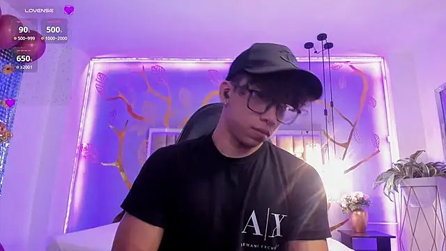 Snapshot of AkazaBoy_ chatting on 10/09/25, 08:07 AkazaBoy  online show from 10/09/25, 08:07