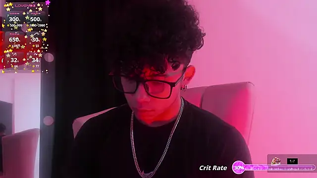 Snapshot of AkazaBoy_ chatting on 10/21/25, 05:30 AkazaBoy  online show from 10/21/25, 05:30