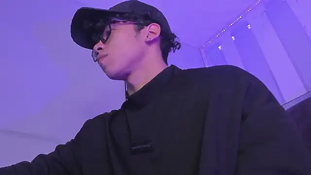 AkazaBoy  online show from 03/13/26, 04:52