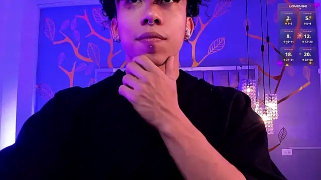 AkazaBoy  online show from 04/08/26, 04:45