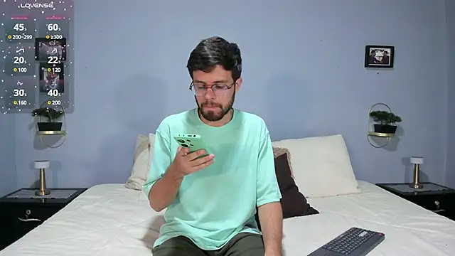 ETHAN ADAM online show from 01/21/25, 11:02