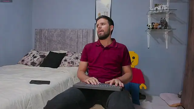 ETHAN ADAM online show from 03/31/26, 09:37