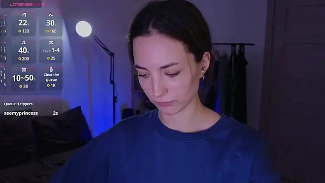 Space X Roxy  online show from 12/03/24, 11:13