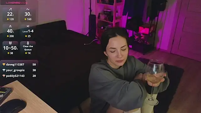 Space X Roxy  online show from 12/13/24, 09:52