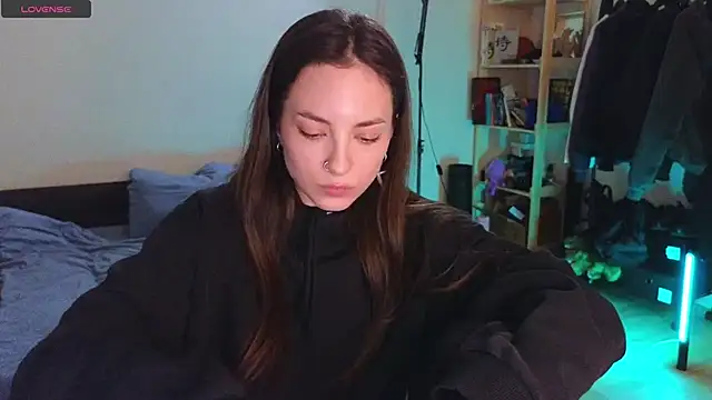 Space X Roxy  online show from 03/03/25, 05:18