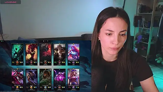 Space X Roxy  online show from 03/03/25, 08:21