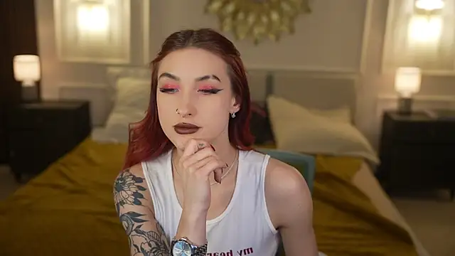 Magnetic Mia  online show from 03/31/26, 10:43