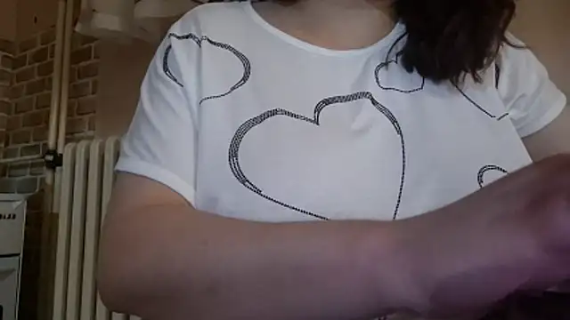 AalinnaK online show from 11/19/25, 12:16