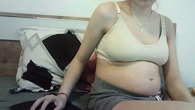 Ahotkittyxxx online show from 10/26/25, 07:03