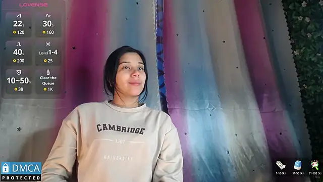 Snapshot of floriamANDjazmin chatting on 02/01/25, 11:10 floriamANDjazmin online show from 02/01/25, 11:10