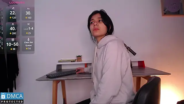 Snapshot of floriamANDjazmin chatting on 02/06/25, 11:10 floriamANDjazmin online show from 02/06/25, 11:10