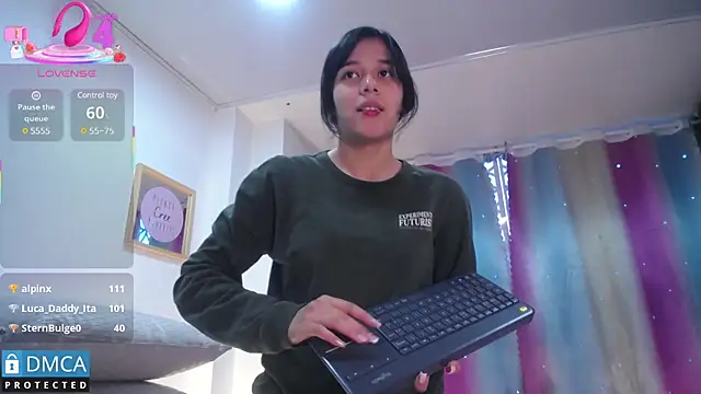 Snapshot of floriamANDjazmin chatting on 03/21/25, 03:22 floriamANDjazmin online show from 03/21/25, 03:22