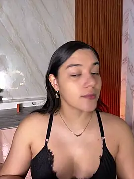 floriamANDjazmin online show from 04/27/26, 07:12