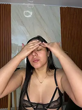 Snapshot of floriamANDjazmin chatting on 07/03/26, 02:51 floriamANDjazmin online show from 07/03/26, 02:51