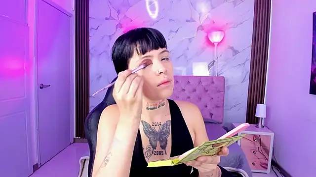 Snapshot of AuroraDiaz chatting on 02/19/26, 11:39 AuroraDiaz online show from 02/19/26, 11:39